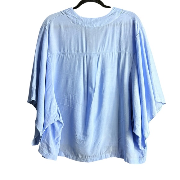 White Birch Blue Oversized Button Down Shirt with 3/4 Sleeves - Picture 2 of 6